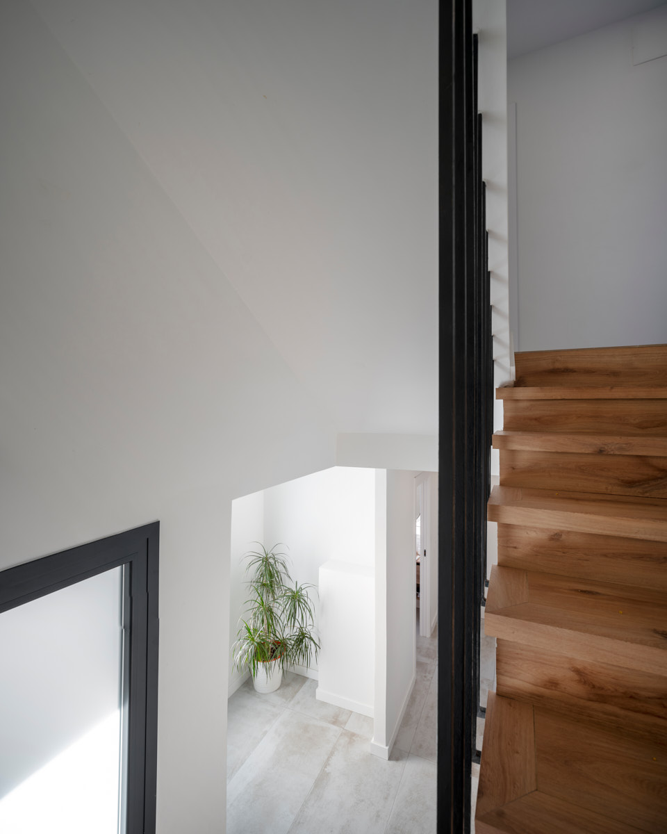 VIVIENDA CASA DISEÑO MODERNA LA VERA CACERES 13