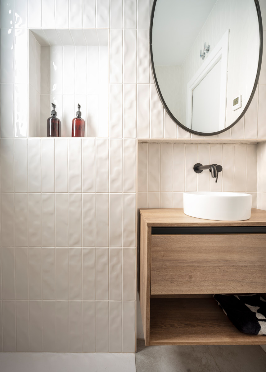 VIVIENDA CASA DISEÑO MODERNA LA VERA CACERES 17 BAÑO